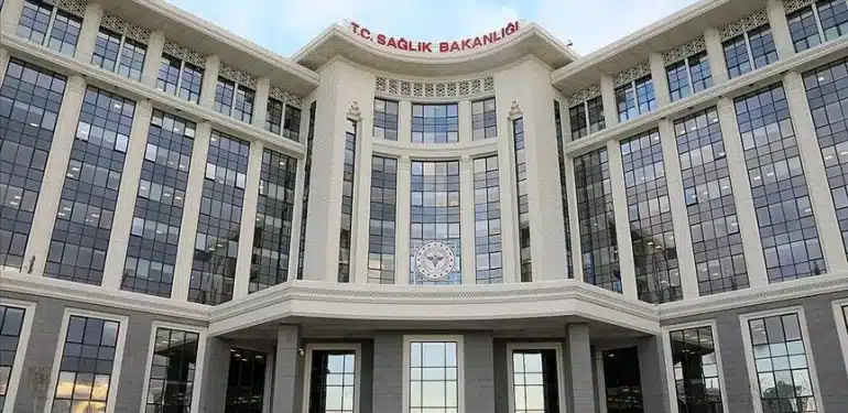 saglik-bakanligi-bina345