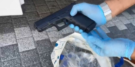 İstanbul- Pendik’te rezidans dairesine kaçak silah operasyonu: 9 gözaltı