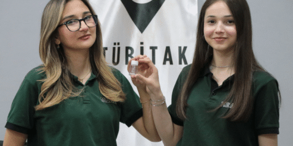 Liseli Gençlerden Tıp Dünyasına Yenilik: Biyobozunur Nanoparçacıklı Stentle TÜBİTAK Finaline