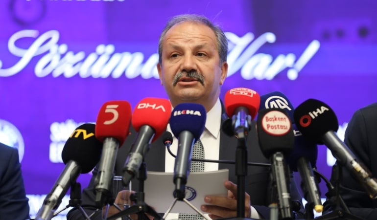 Sağlık-Sen, hemşire ve ebelere yönelik 'İş ve Aile Hayatı Uyumu' araştırması yaptı
