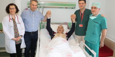 Türkiye'de bir ilk; her iki şah damarı tıkalı Moyamoya hastasına baypas ameliyatı