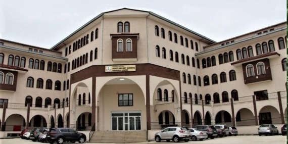 Çeçek hastalığı görülen sınıfta eğitime, yıl sonuna kadar ara verildi