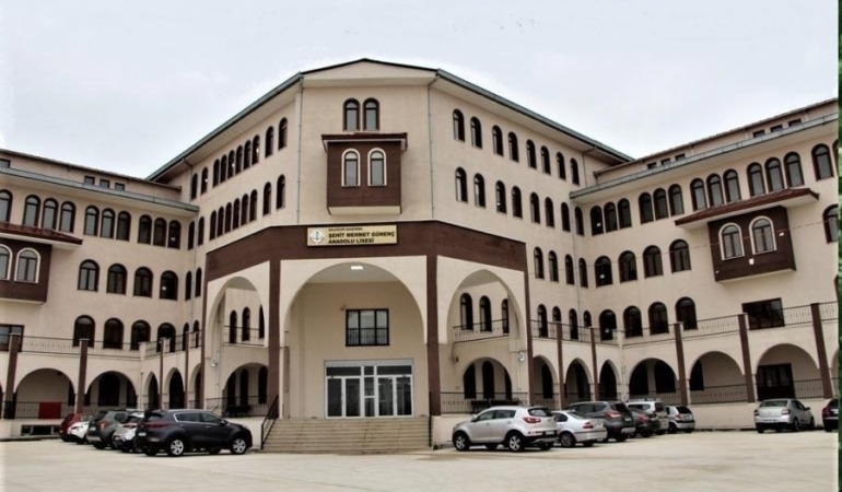 Çeçek hastalığı görülen sınıfta eğitime, yıl sonuna kadar ara verildi