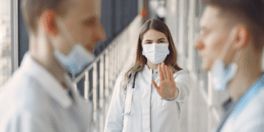 doktorlar hekimler dur