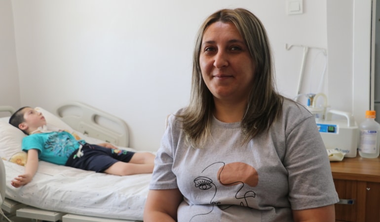 Doktorların yüzde 1 yaşama şansı verdiği Arda, hayata tutundu