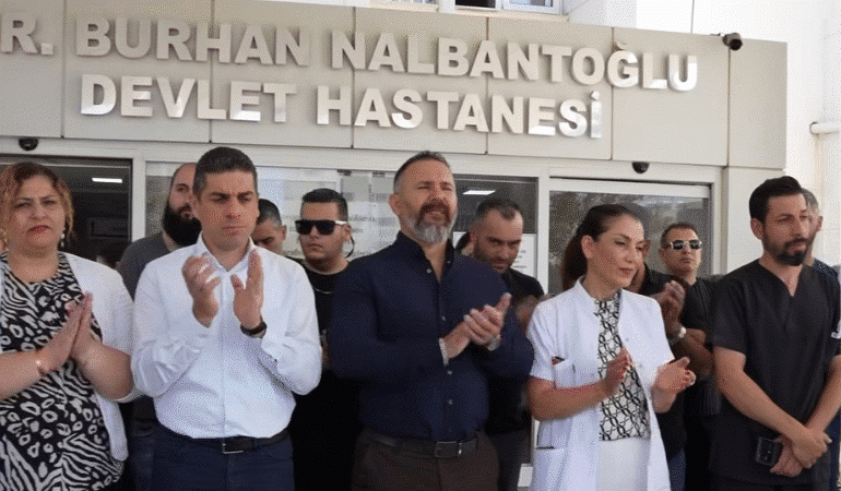 kktc Dr. Burhan Nalbantoğlu Devlet Hastanesi sendika protesto