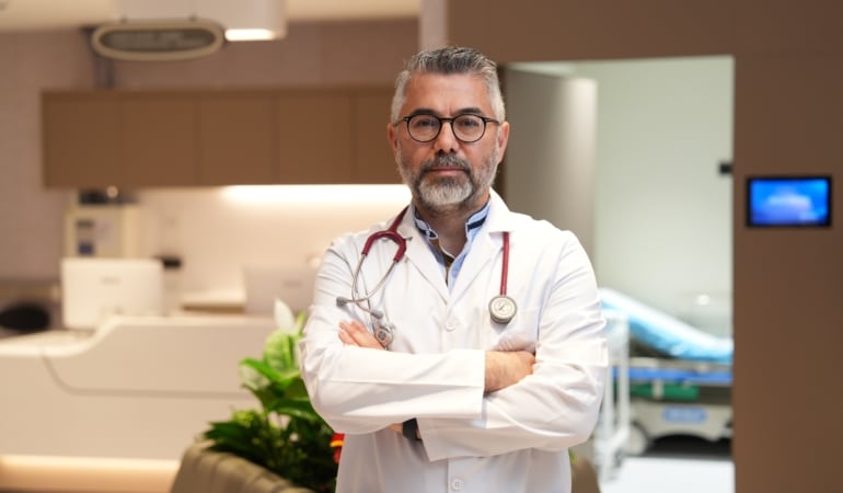 ‘Klorlamanın düzenli yapılmadığı havuzlar birçok sağlık sorununa neden olabilir’