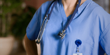 sağlık personeli hemşire doktor