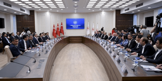 Toplu Sözleşme Görüşmelerinde 43 Talep Masadan Kalktı: Memur-Sen’den Sert Tepki