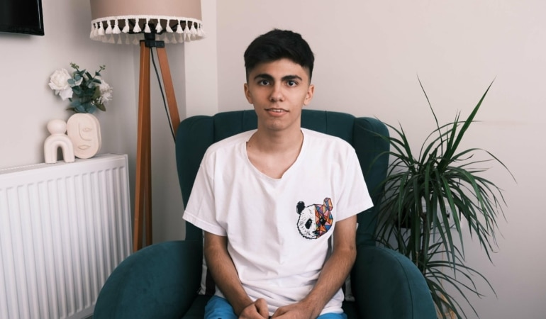 DMD hastası Alihan: Çocukluğumu yaşayamadım, gençliğimi yaşamak istiyorum