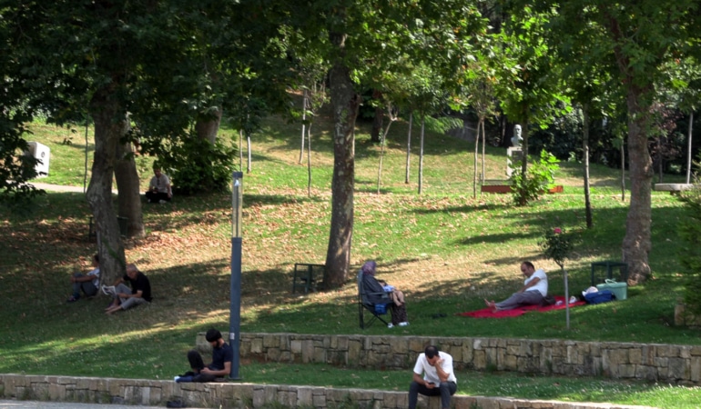 Prof. Dr. Özlü: Aşırı sıcaklarda yaşlılar ve kronik hastalıkları olanlar dikkatli olmalı