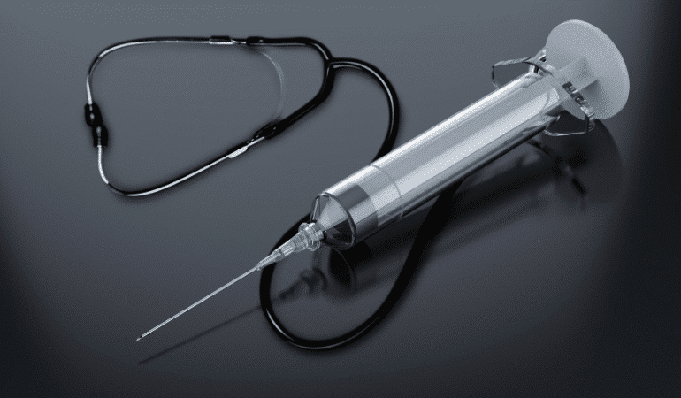 siyah zemin steteskop açık uçlu enjektör