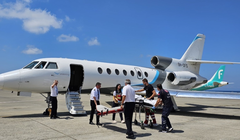 Tayland'dan İngiltere'ye nakledilen hastaya Trabzon'da oksijen ikmali