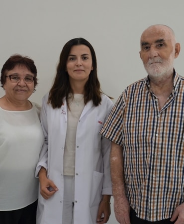 Evli çift, 42 yıllık sigara  tiryakiliklerinden birlikte kurtuldu