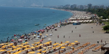 'Güneş ışınlarının prizma etkisi ciltte renk değişimine yol açıyor'