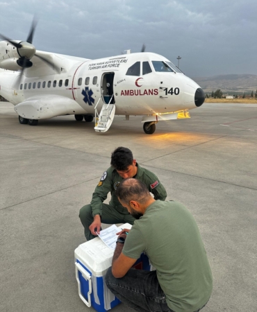 Hava Kuvvetleri ambulans uçağı ile Malatya'ya 'karaciğer grefti' ulaştırıldı