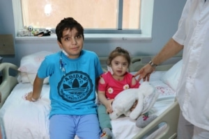 Kalp hastası kardeşler bir gün arayla ameliyat oldu