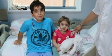 Kalp hastası kardeşler bir gün arayla ameliyat oldu