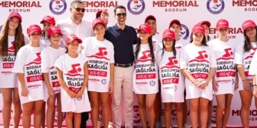 Memorial'dan Bodrum'da sağlığa anlamlı kulaç