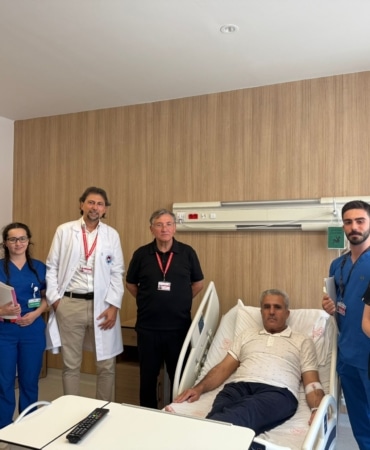 Mide kanserini robotik cerrahi ile yendi