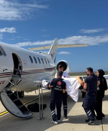 Rize'den Ankara'ya ambulans uçakla hasta sevki