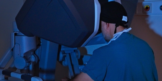 ‘Robotik cerrahi hastalara daha hızlı iyileşme imkanı tanıyor’