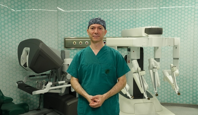 ‘Robotik cerrahiyle sinirleri koruyabiliyoruz’