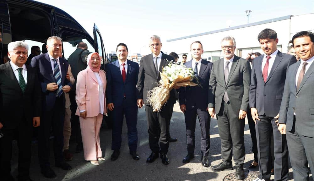Bakan Memişoğlu’ndan SEAH’ta Sağlık Çalışanlarına Moral Ziyareti (resim 23) – saglikhaberi.net