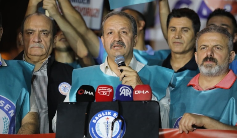 Sağlık-Sen’den 81 ilde ‘112’ dakikalık oturma eylemi