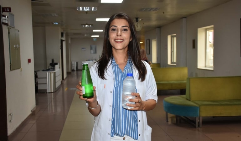 Uzmanından sıcak havalarda kahve, çay ve gazlı içecek tüketmeyin tavsiyesi