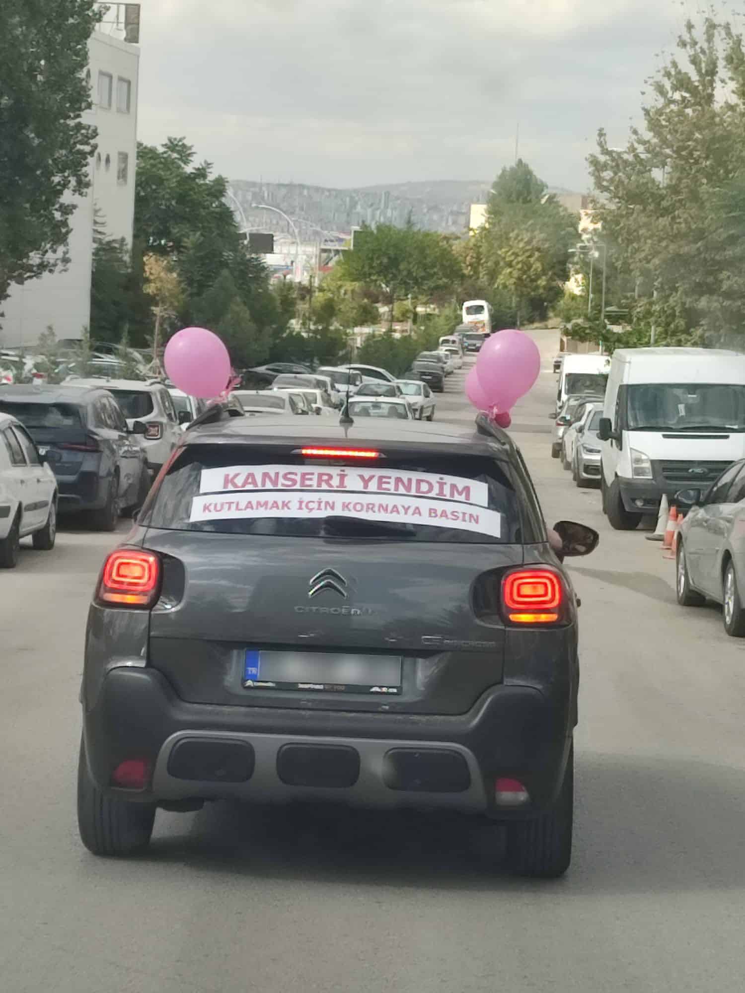 Hemşire Pelin Uzunoğlu: “Kanseri yendim, kutlamak için kornaya basın” (resim 7) – saglikhaberi.net