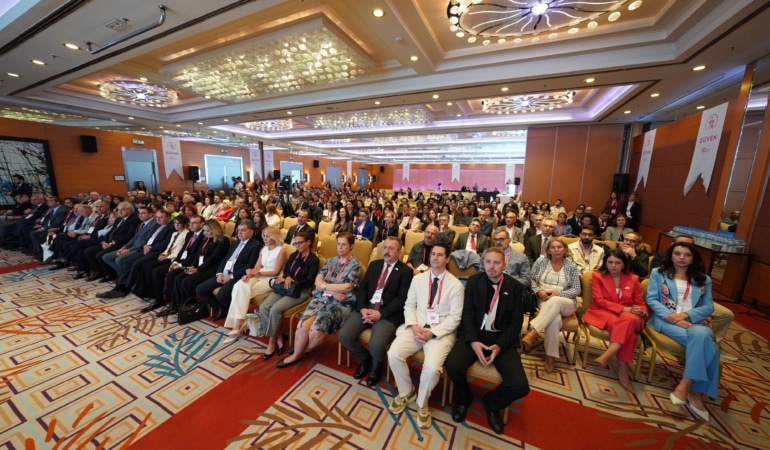 Güven Sağlık Grubu, ‘50’nci Yıl Tıp Günü’ programı düzenledi