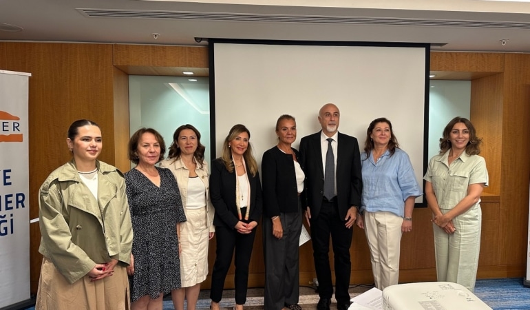 İstanbul – Türkiye Alzheimer Derneği’nden Dünya Alzheimer Günü çağrısı