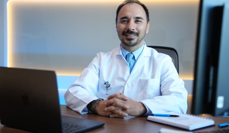 ‘Meme kanseri sonrası hastanın kendi dokusunun kullanılması sağlıklı sonuçlar sunuyor’