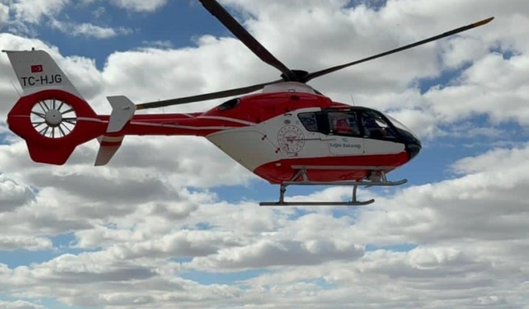 Nevşehir’de hasta bebek, ambulans helikopterle Ankara’ya sevk edildi
