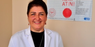 Türkiye'de her 2 erkekten ve her 4 kadından biri sigara içiyor