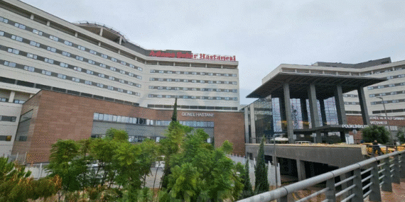 Adana Şehir Hastanesi’nde Hasta ve Hemşire Sağlığı Ciddi Tehlike Altında: Koroner Yoğun Bakımda 3 Hemşire 15 Hastaya Bakıyor!