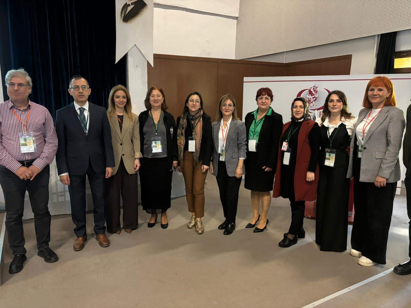 “İklim Krizi ve Ruh Sağlığı Masaya Yatırıldı” Sempozyumu Uzmanların Yoğun Katılımıyla Gerçekleşti (resim 1) – saglikhaberi.net