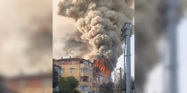 Kocaeli'de Parfüm Deposunda Faciа