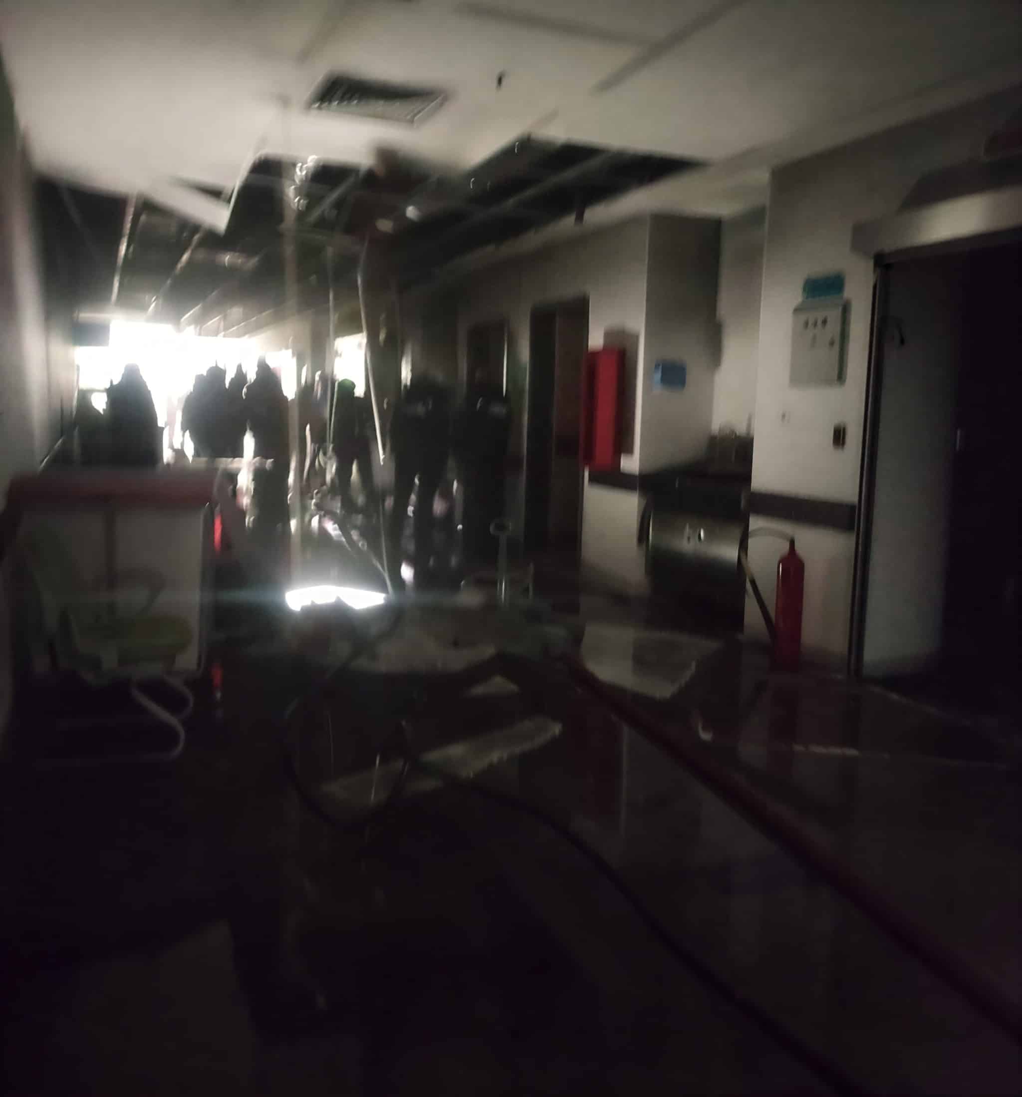 Niğde’de Hastane Ek Binasındaki Yangın Hızla Kontrol Altına Alındı (resim 6) – saglikhaberi.net Niğde’de Hastane Ek Binasındaki Yangın Hızla Kontrol Altına Alındı (resim 5) – saglikhaberi.net