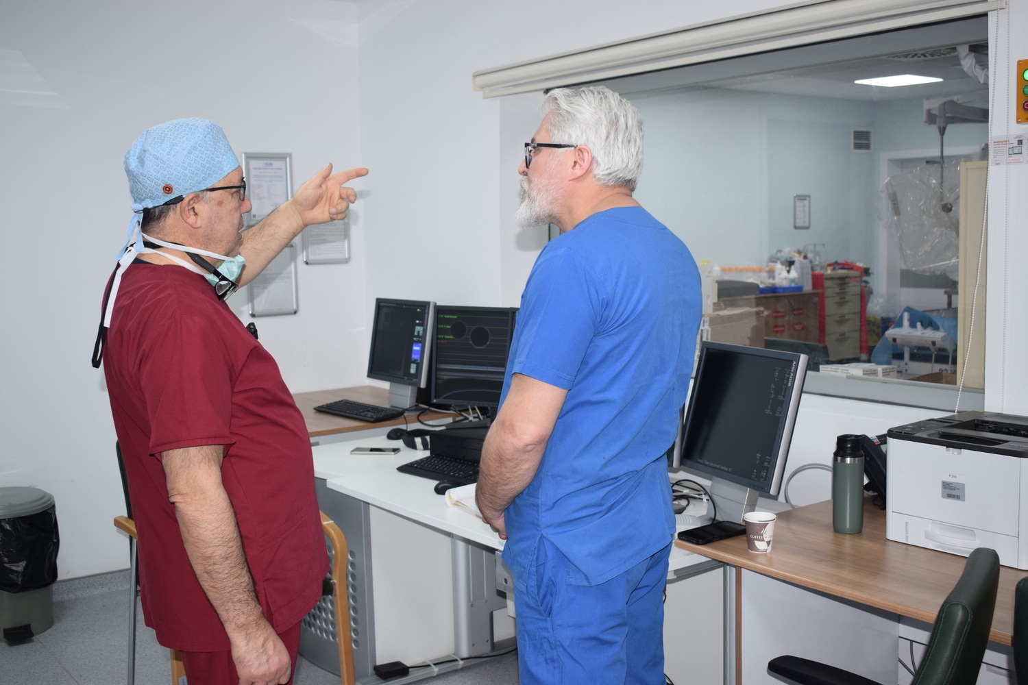 Samsun'da Tarihi Operasyon: OMÜ Tıp Fakültesinde İlk Kez Ameliyatsız Kalp Kapağı Mandallama (MitraClip) İşlemi Yapıldı (resim 11) – saglikhaberi.net