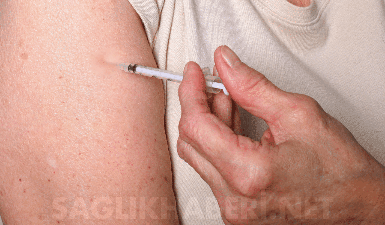 Bel Ağrısına “Kendi Spermini” Enjekte Etti: Tıp Literatürüne Giren Akılalmaz Vaka!