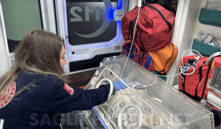 Çanakkale’de 54 Günlük Bebek İçin Ambulans Uçak Havalandı: Tedavisi Ankara’da Sürecek