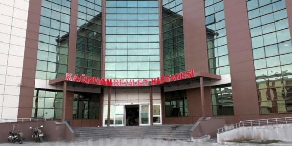 Kağızman Devlet Hastanesi Acil Servisinde Personel ve Ekipman Aksaklığı