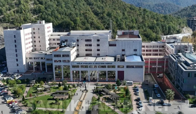Zonguldak’ta Tıp Fakültesi Öğrencisinin Poliklinik İsyanı Sosyal Medyada Gündem Oldu