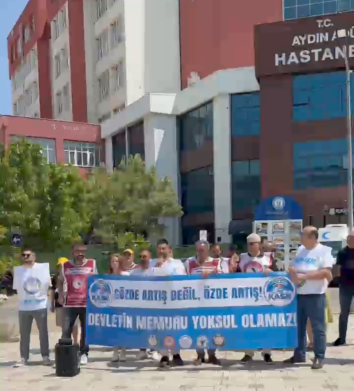 KASK Konfederasyonu'ndan TÜİK Binaları Önünde Eş Zamanlı Eylem: "Sözde Değil Özde Artış İstiyoruz" (resim 5) – saglikhaberi.net