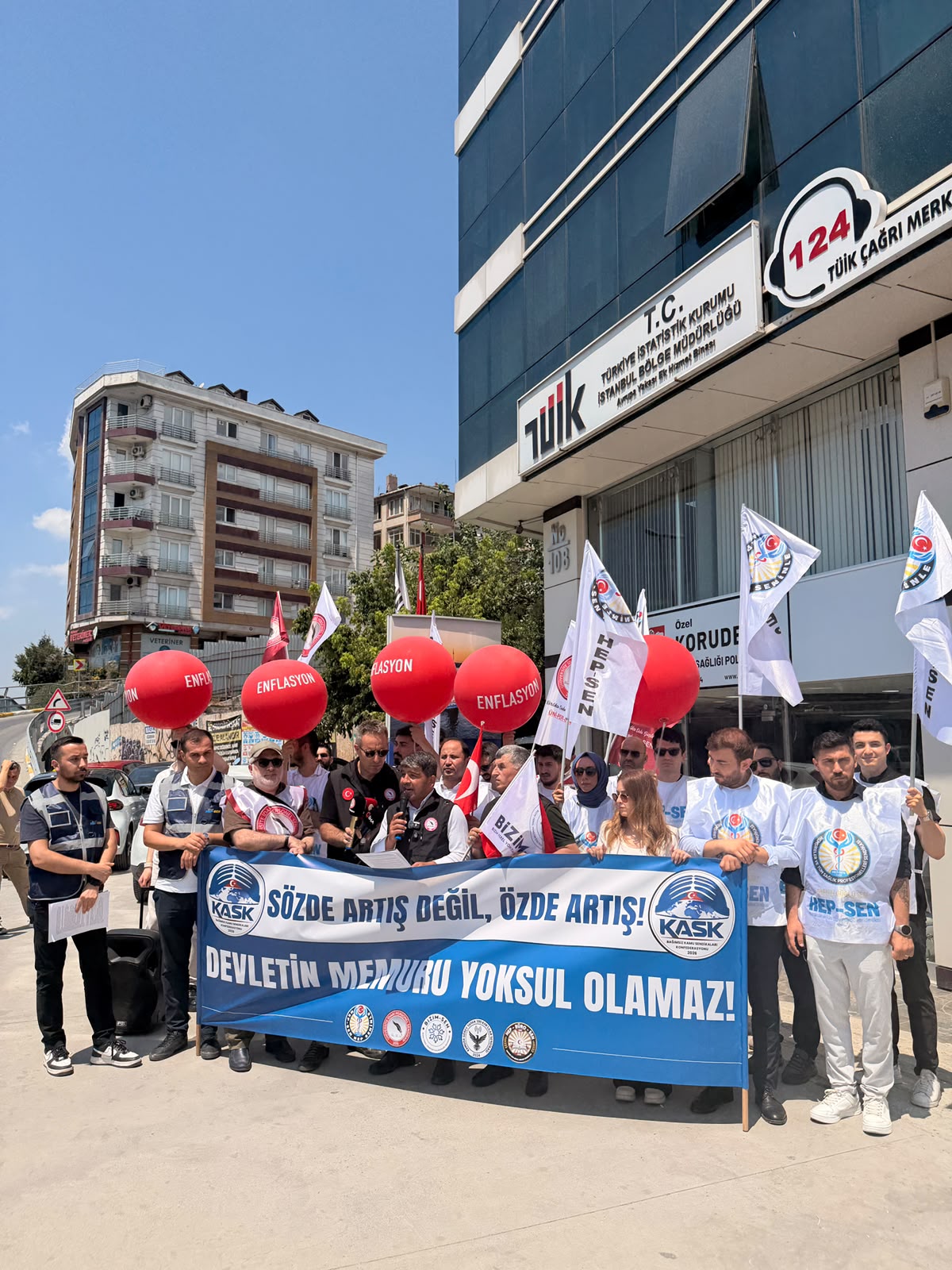 KASK Konfederasyonu'ndan TÜİK Binaları Önünde Eş Zamanlı Eylem: "Sözde Değil Özde Artış İstiyoruz" (resim 3) – saglikhaberi.net