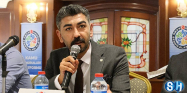 Sağlıkta Liyakat Tartışması: HEP-SEN Genel Başkanı Yunus Şimşek’ten Çarpıcı "Makam Satışı" İddiası! (resim 35) – saglikhaberi.net hep-sen hepsen genel başkanı yunus şimşek elinde mikrofonla konuşurken