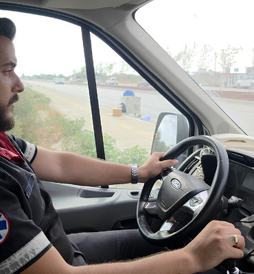 Yapamazsın Diyenlere İnat Başardı 28 Yaşındaki Paramedik 5 Ambulans ve 54 Çalışanlı Sağlık Filosu Kurdu