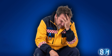 kederli üzgün ambulans şoförü